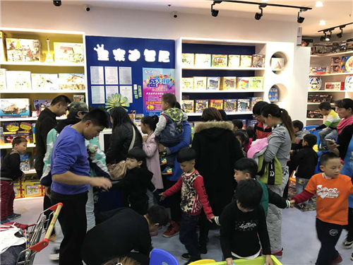 优秀玩具加盟店选址应具备的六大特点!