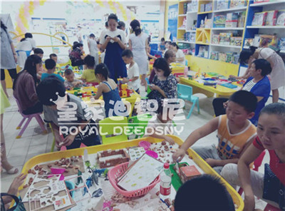 玩具加盟-开店经验-皇家迪智尼儿童玩具店加盟官网