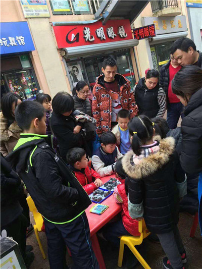 怎么开皇家迪智尼玩具加盟连锁店生意更好！