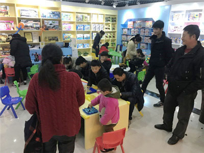 分析成功经营儿童玩具加盟店的关键