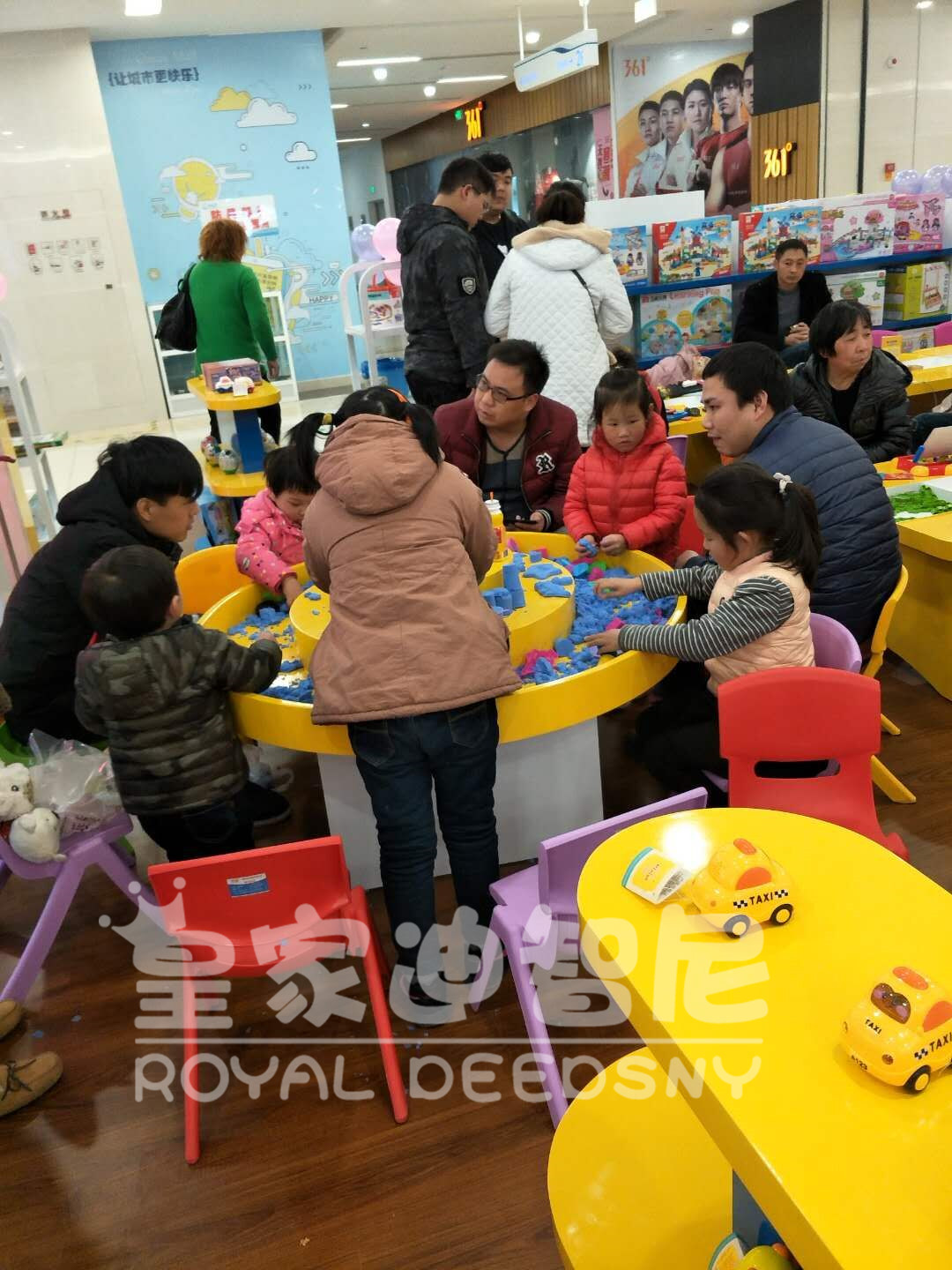 皇家迪智尼玩具店教你如何确定加盟费用