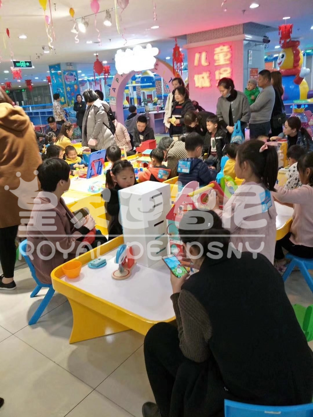 玩具加盟店吸引人气欢迎度不是短暂，而是长远