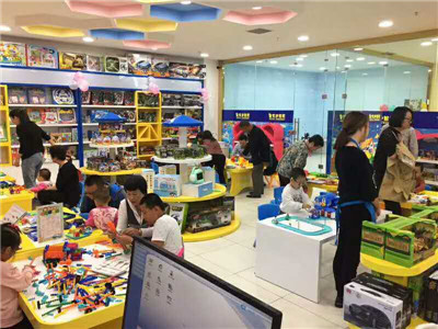 有人觉得开儿童玩具店不赚钱？我们来看看真实情况