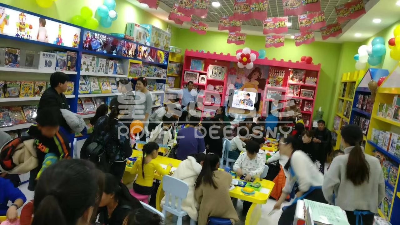  选择玩具店加盟 想要营收上万必须要有技巧
