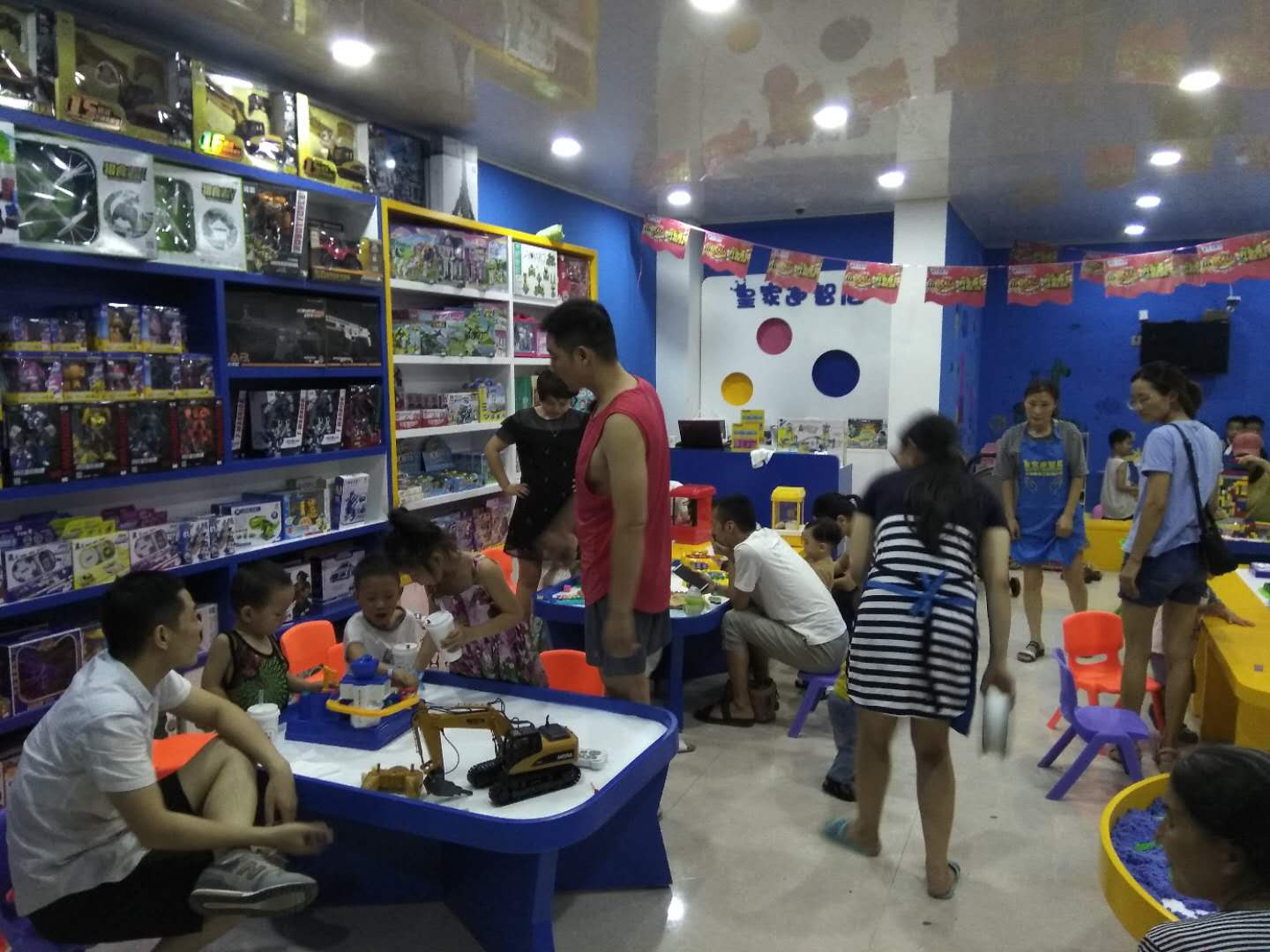 加盟儿童玩具店后，前期应该做好哪些事项？