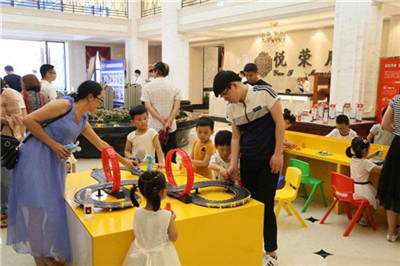 怎样推广，才能使玩具加盟店得到理想的发展？